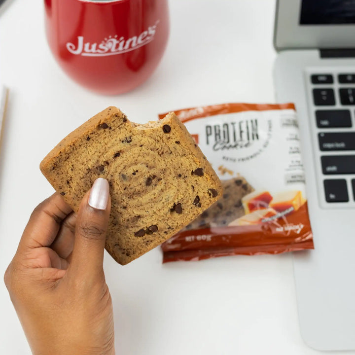 Load image into Gallery viewer, Justine&#39;s Protein Cookie Caramel Choc Chip 60g
