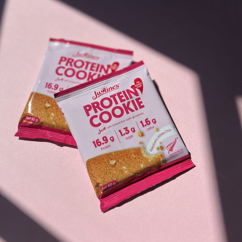 Load image into Gallery viewer, Justine&#39;s Protein Cookie Raspberry White Choc Chip 60g
