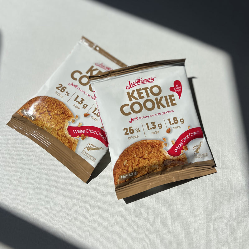 Load image into Gallery viewer, Justine&#39;s Keto Crunch Cookie White Choc Chip 40g

